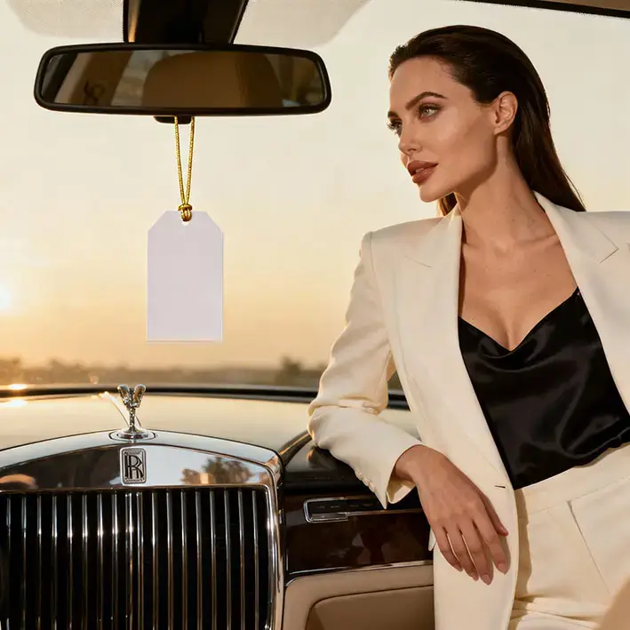 Odorizant auto personalizat pentru producători auto, accesoriu de calitate care se distinge de concurență, atenție la detalii și experiență pentru client